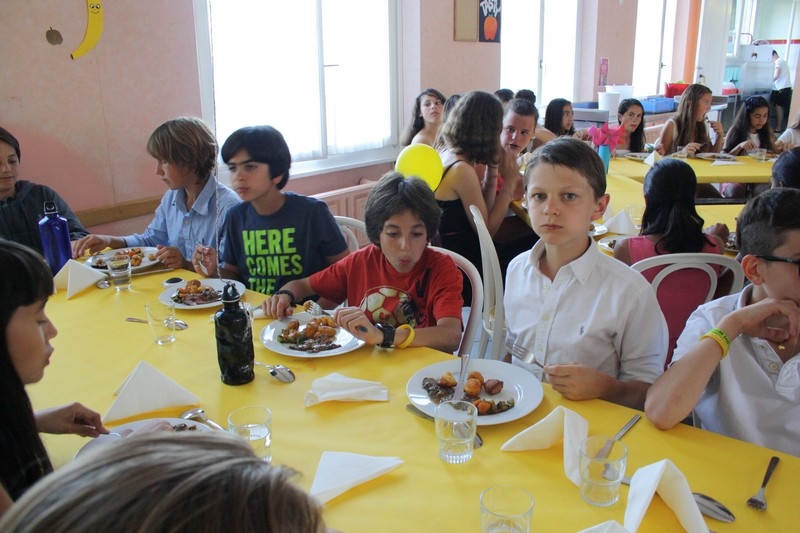 Village Camps International Summer Camp Leysin, Switzerland 2025-08-09 https://www.villagecamps.com/journals_admin/images/687-21-prommm (76).jpg
